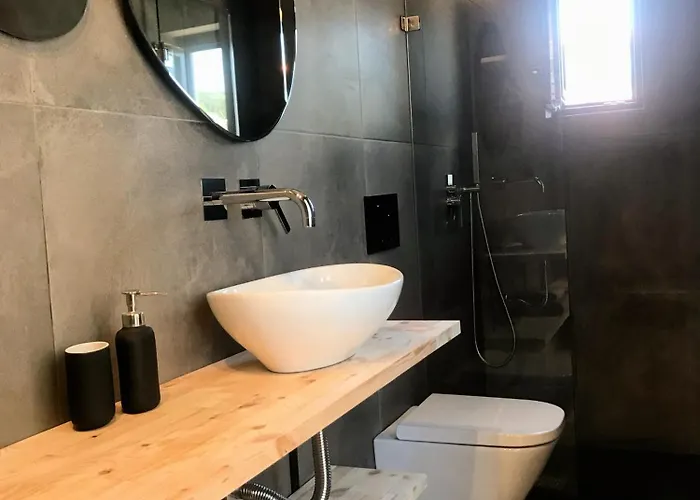 Spiti Su In Paros - Naousa Piscina Privata