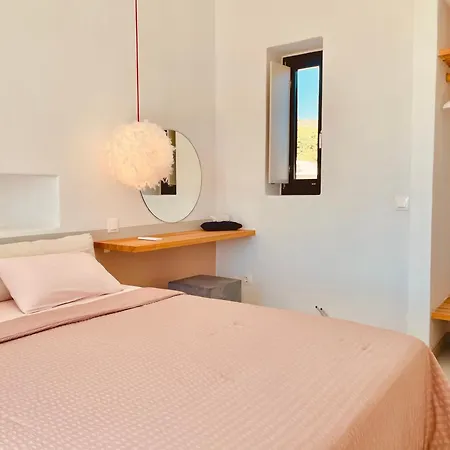 Spiti Su In Paros - Naousa Piscina Privata Αμπελάς