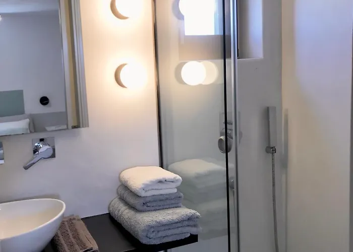 Spiti Su In Paros - Naousa Piscina Privata